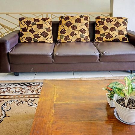 Oyo 91707 Jannah Homestay Syariah Dau Exteriör bild