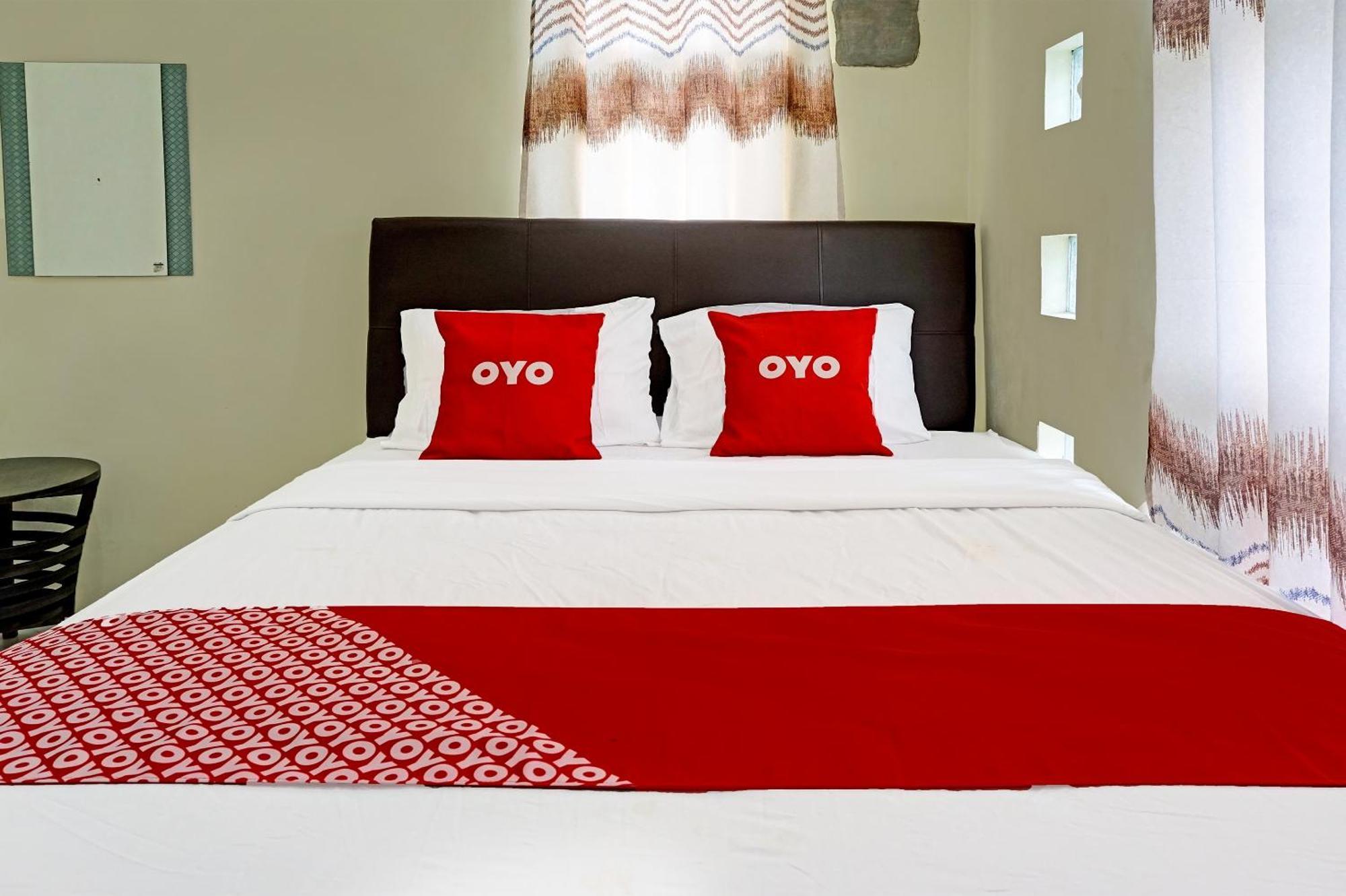 Oyo 91707 Jannah Homestay Syariah Dau Exteriör bild