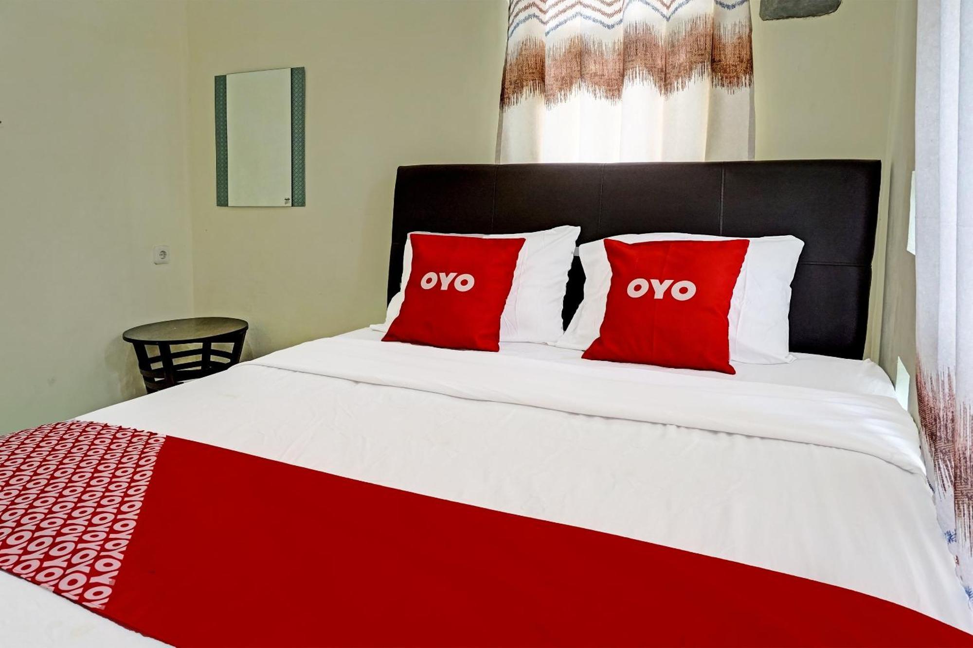 Oyo 91707 Jannah Homestay Syariah Dau Exteriör bild