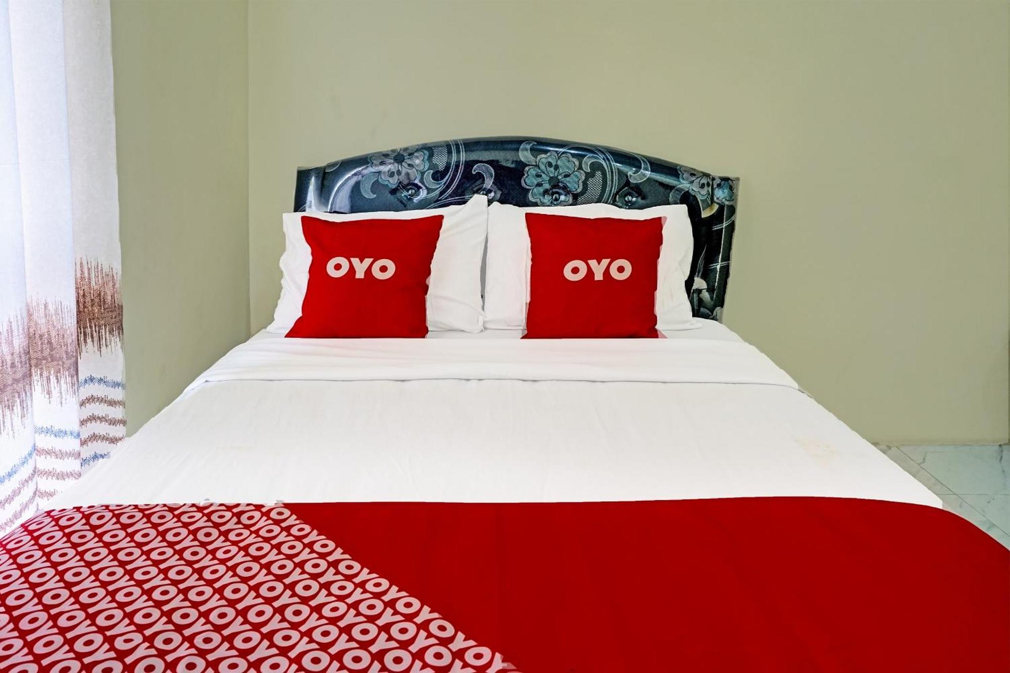 Oyo 91707 Jannah Homestay Syariah Dau Exteriör bild