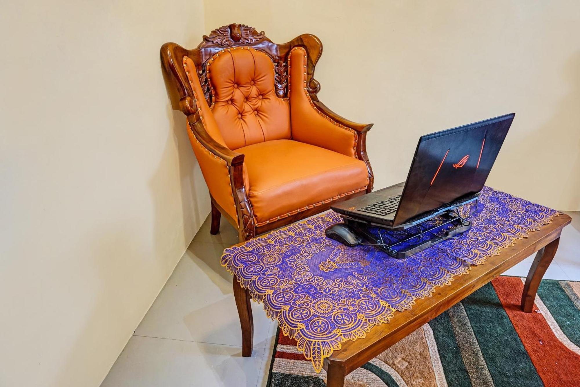 Oyo 91707 Jannah Homestay Syariah Dau Exteriör bild